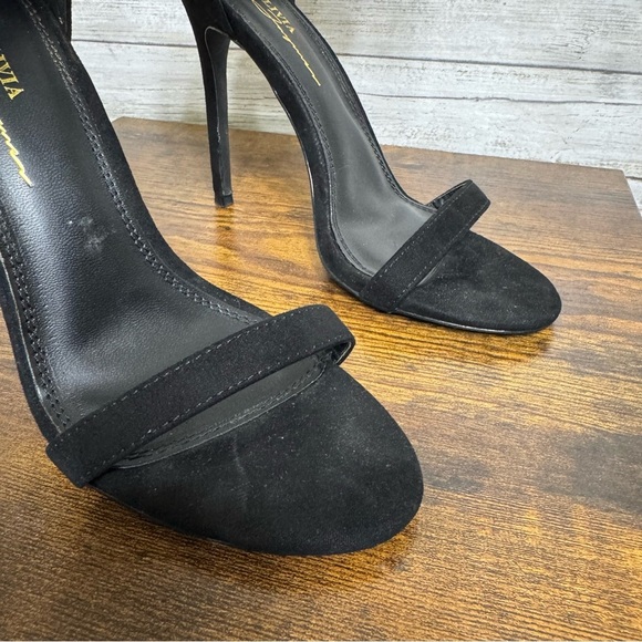 Olivia Jaymes Women’s Black Bling Ankle Strap Stiletto Heels Women’s size - Picture 2 of 10